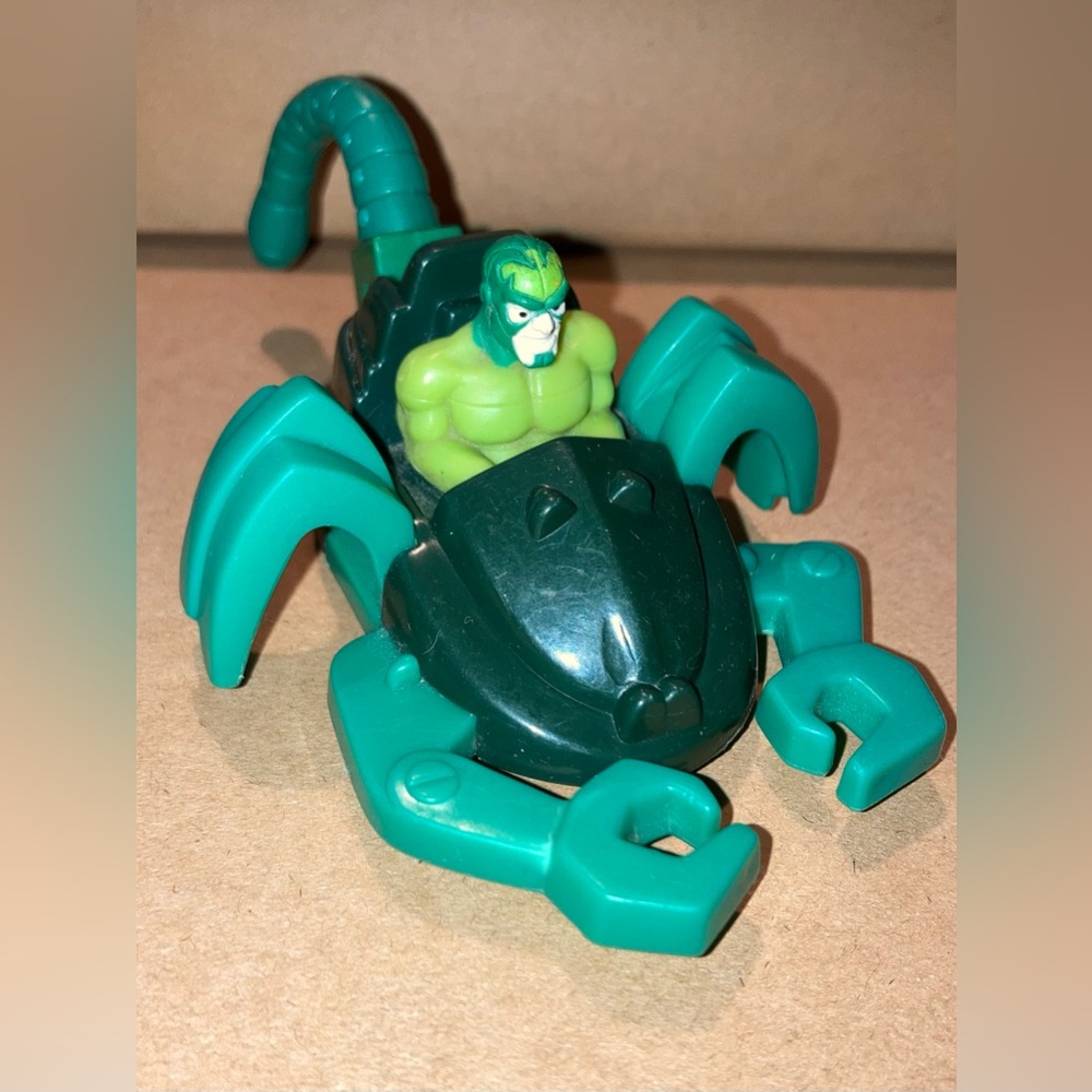 1995 Marvel Comics McDonalds Happy Meal Toy Spiderman Stingstriker Scorpion Car